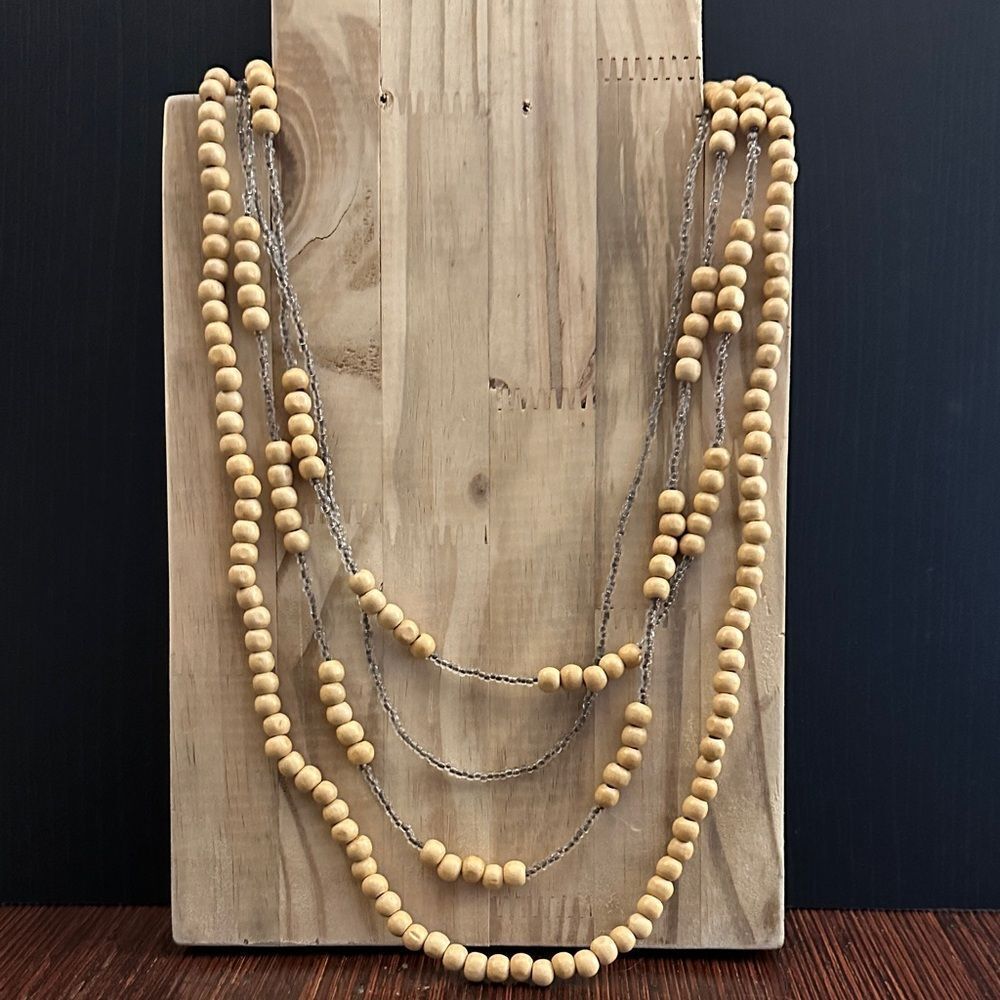 Elegant Wooden Bead Necklace